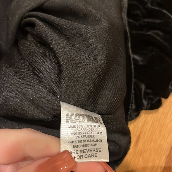 Katie J NYC Junior’s Black Velvet Skirt Size S - Picture 5 of 5